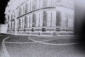 V & A